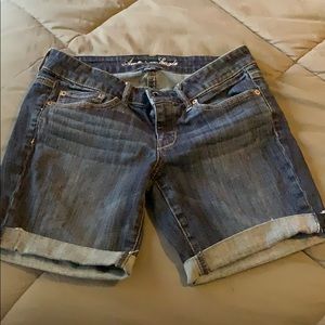 Like new AE Jean shorts size 10